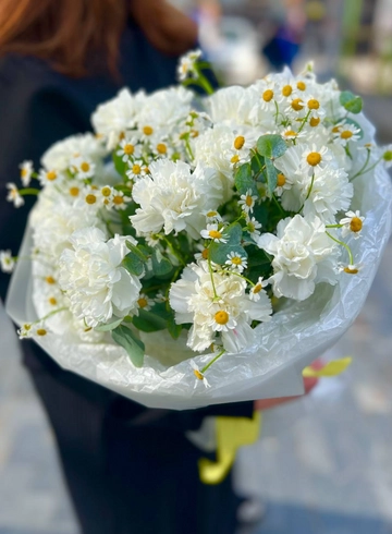 Букет: &laquo;Луговая свежесть&raquo; от интернет-магазина цветов в 