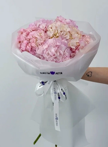 Букет: &laquo;Розовая гортензия 7&raquo; от интернет-магазина цветов в 