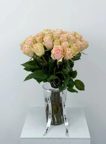 Букет: «Розовый рассвет Эквадора 35» от интернет-магазина цветов в 