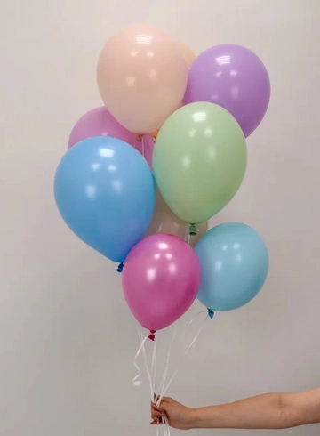 Композиция из латексных шаров «Фонтан счастья» от интернет-магазина цветов в 