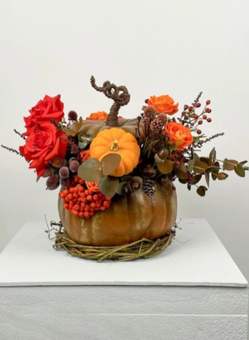 Композиция: «Хэллоуинский сюрприз» от интернет-магазина цветов в 