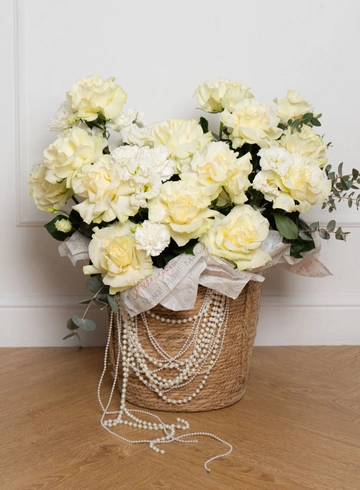 Композиция: «Жемчужная Элегантность» от интернет-магазина цветов в 