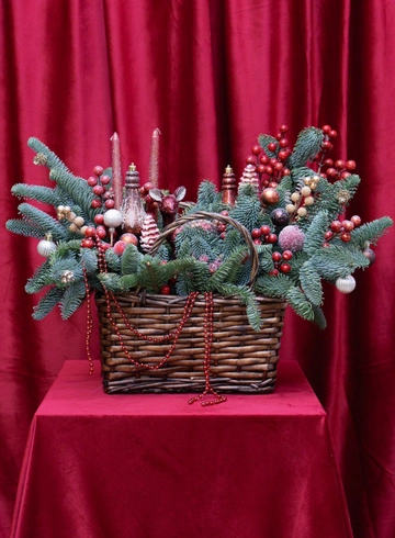 Композиция: &laquo;Королевский Глинтвейн&raquo; от интернет-магазина цветов в 